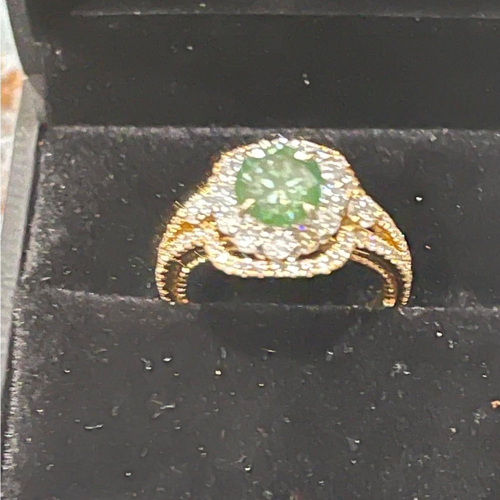 2.30 cts 18k yellow and white gold halo ring. Size 6.5  and is resizeabl…